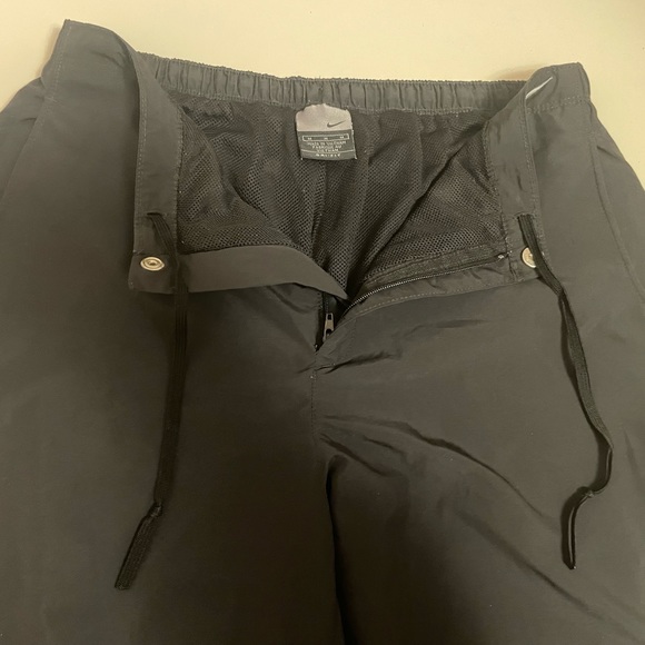 Nike Women’s Dri Fit Capri Pants - Picture 5 of 7
